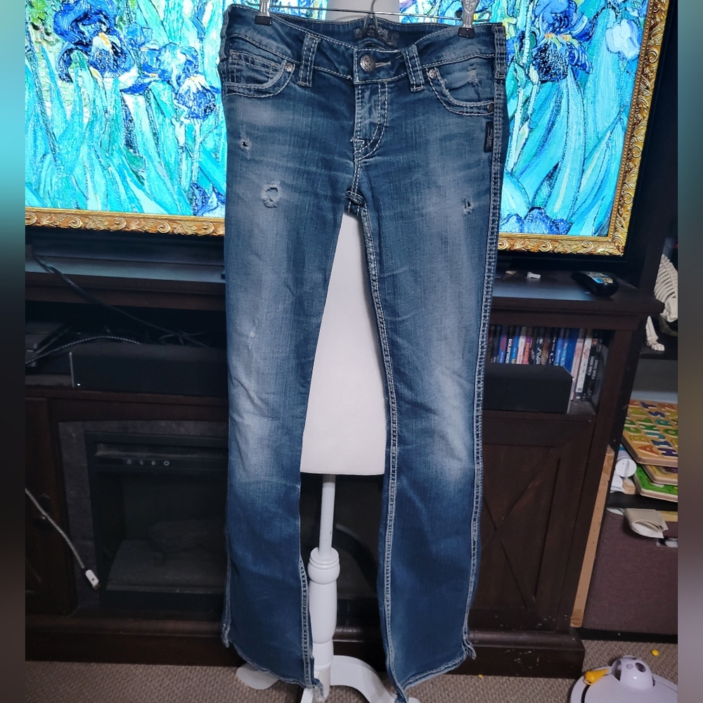 Silver jeans size 27 length 33 distressed blue jeans‎